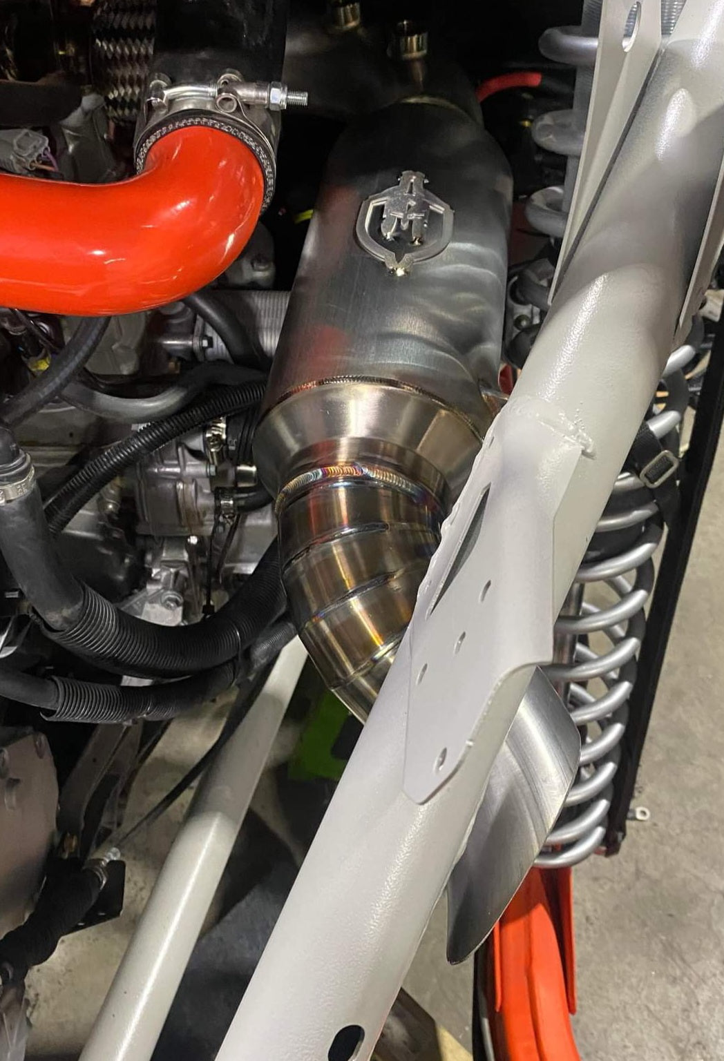 Ironclad Industries Stinger "side exit" exhaust